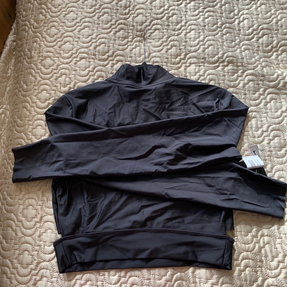 NWT Nike Crop too
